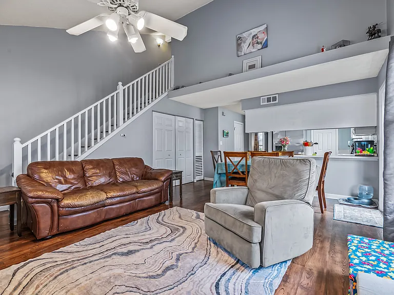 4112 Castellan Dr — Photo 9