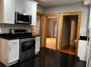152 Winchester St #2F, Brookline, MA 02446