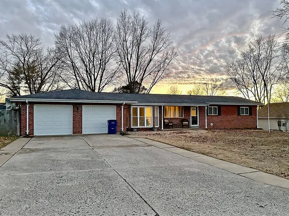 3048 Meramar Ct, Saint Louis, MO 63129