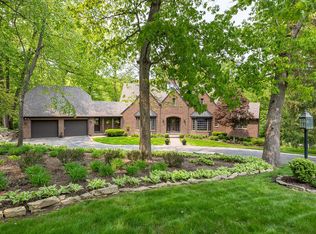 16723 Forest Gate Rd, Dubuque, IA 52001