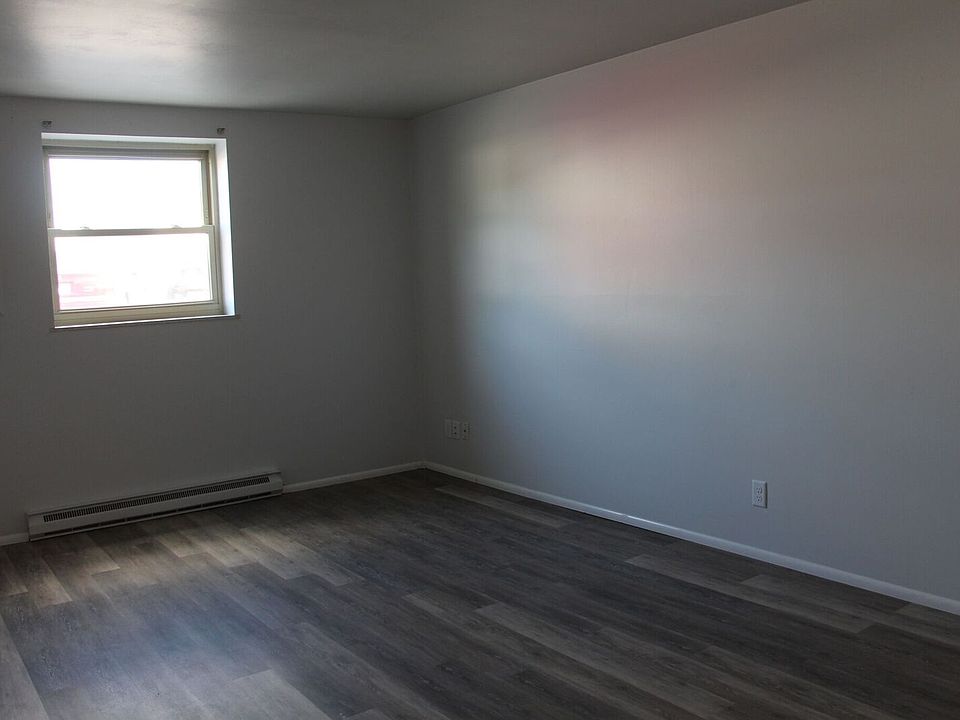 2nd image of 1212 Bellefontaine Ave APT 7