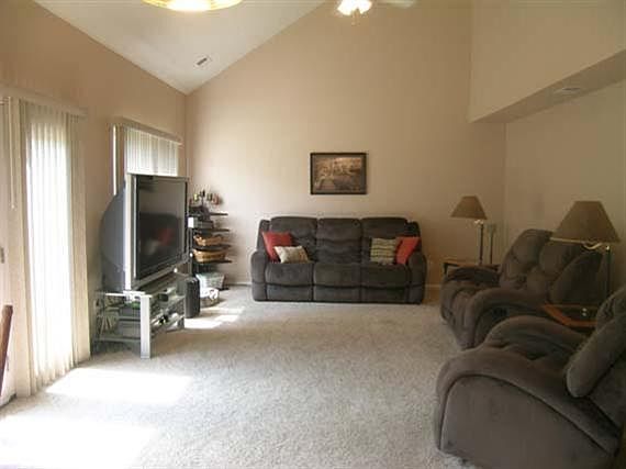 2nd image of 420 Perry Dr
