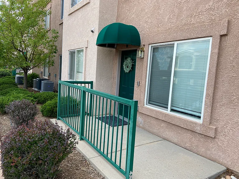 3080 Mandalay Grv #2 — Photo 2