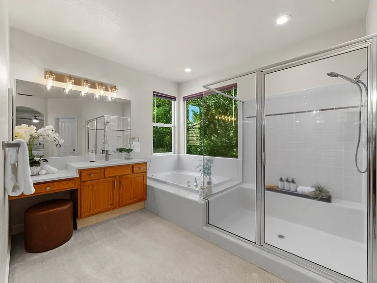 4710 Freno Way — Photo 9