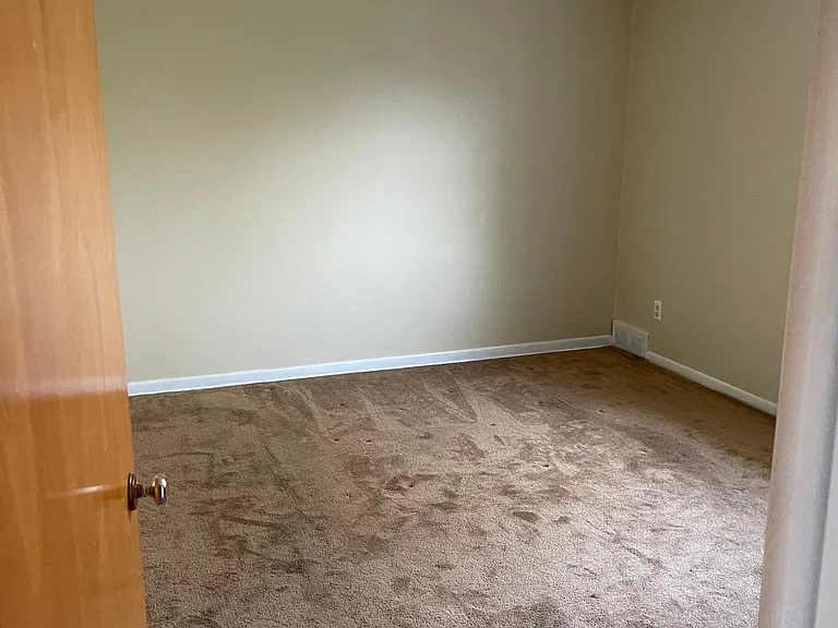 6763 Garling Dr — Photo 11