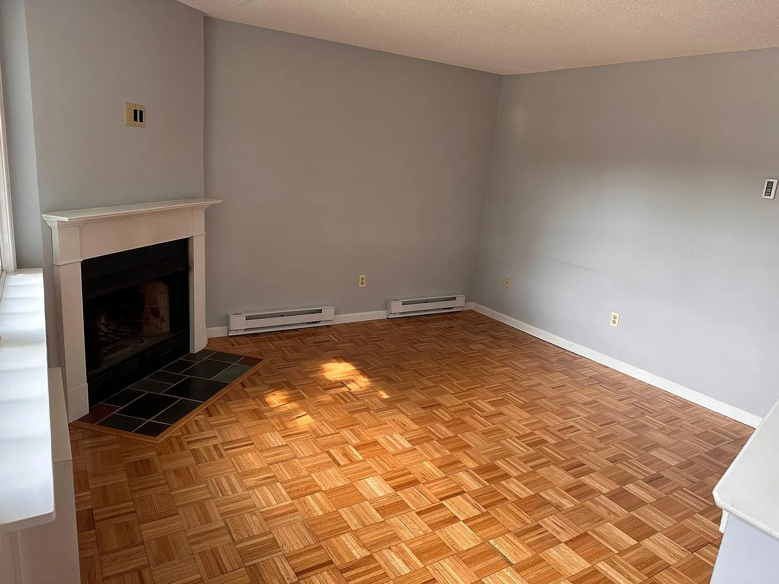 2 bed, 1352 sqft, $2,100 — Photo 2