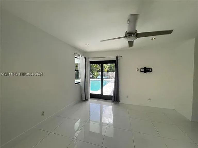 2115 Alamanda Dr #2115 — Photo 17