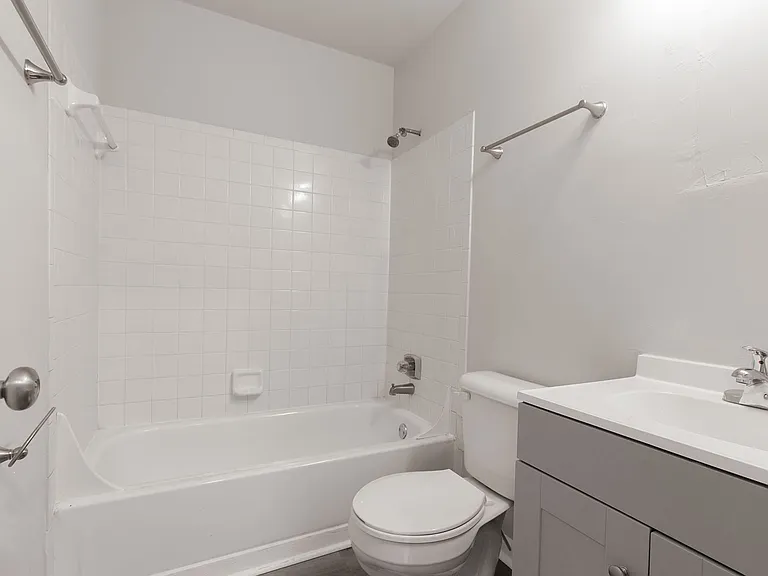 Oak Terrace — Photo 12