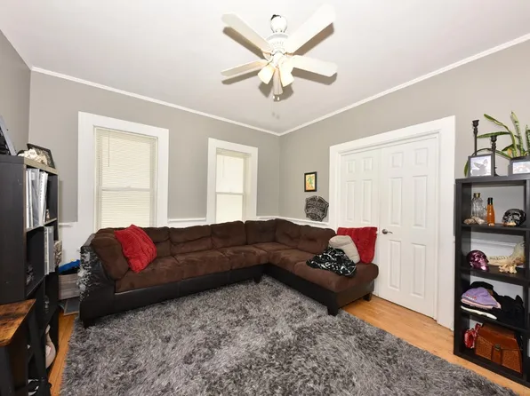 1685 N Franklin Pl #A, Milwaukee, WI 53202