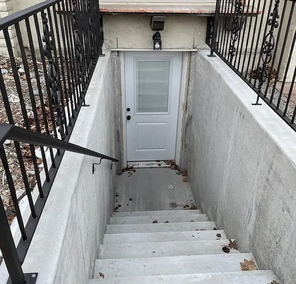 Private walkout