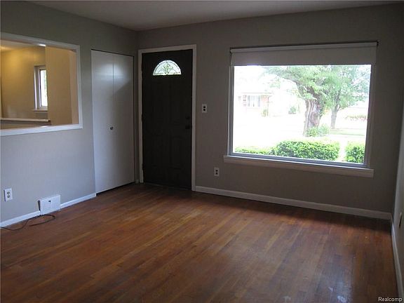 2nd image of 5652 Norborne Ave