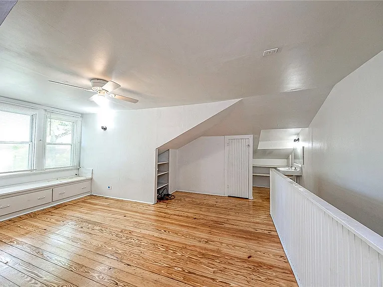 565 Ardmore Blvd — Photo 24