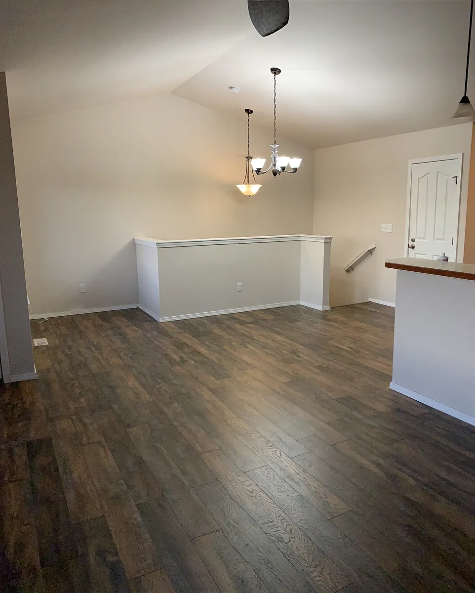 Building Photo - 5545 S Irwin Dr #2