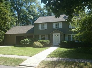 74 Craftsland Rd, Brookline, MA 02467