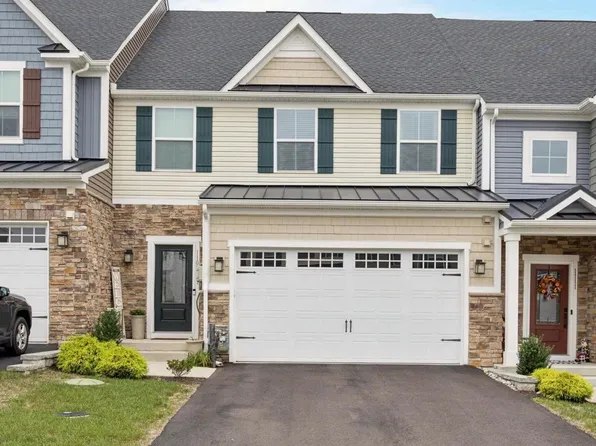 1109 Moscariello Ln, Royersford, PA 19468