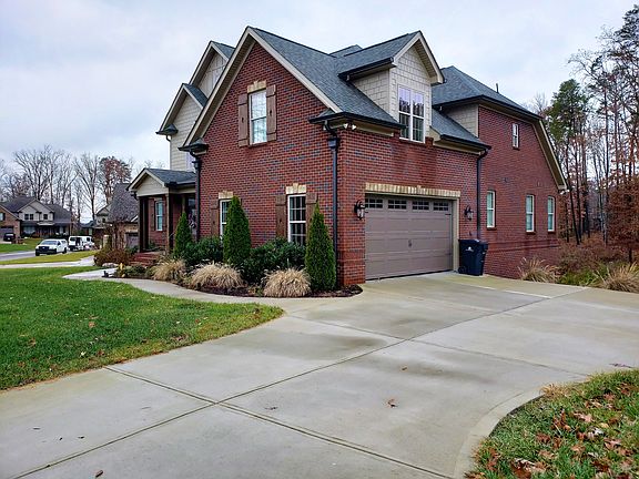 Side entry garage
