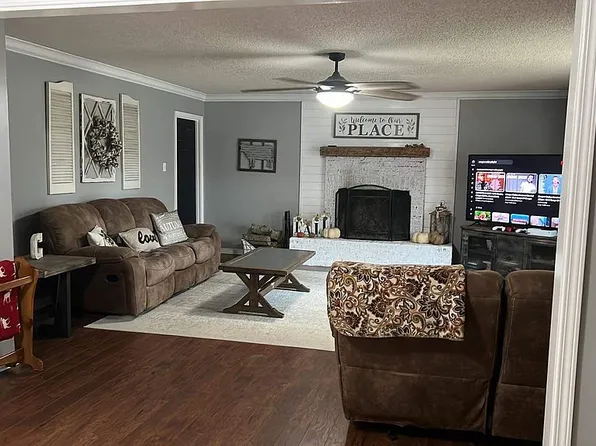2520 Ellen Dr, Semmes, AL 36575