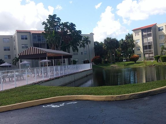 3rd image of 1820 SW 81st Ave #2104