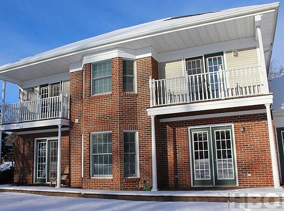 5th image of 48 Towne And Country Dr