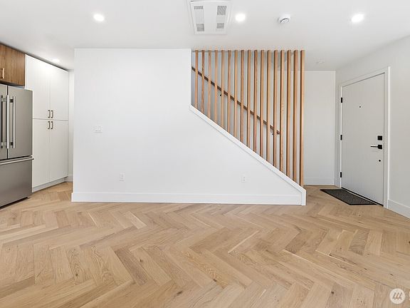 4th image of 1109 NW 65th Street