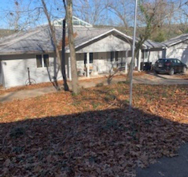2nd image of 2820 Mallard Point Rd