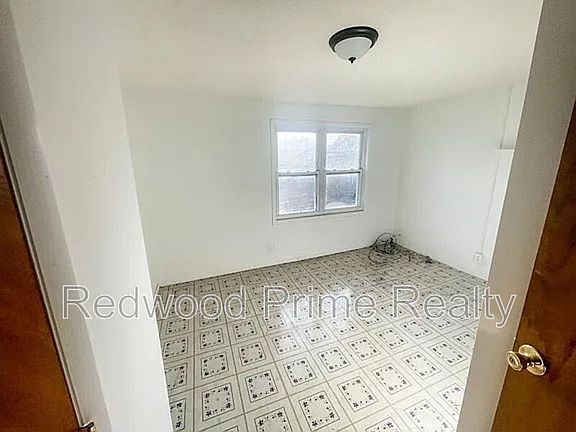 2nd image of 188 Wheat St