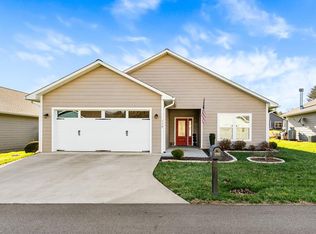 116 Riverwalk Cir, Hayesville, NC 28904