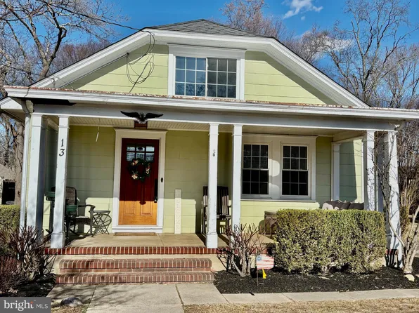 13 Broad St, Allentown, NJ 08501