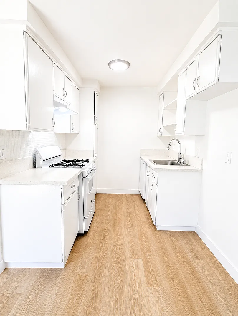 The Heritage Apartments — Photo 1