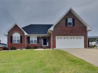 5525 Ascent Dr, Hope Mills, NC 28348