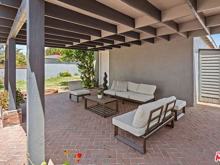 12801 Friar St — Photo 36