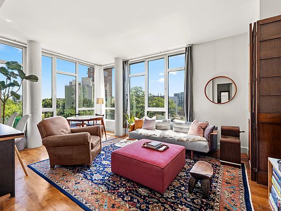 4th image of 214 N 11th St #4Q