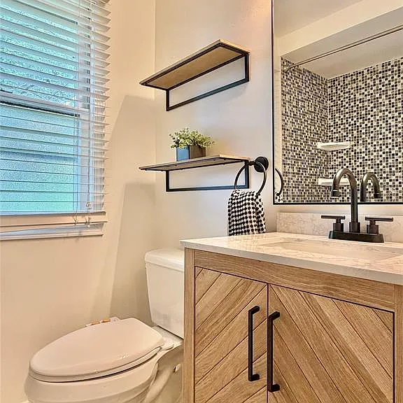 306 Michelson Rd — Photo 21
