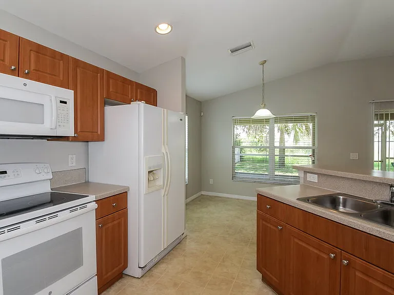 11008 Laurel Brook Ct — Photo 8