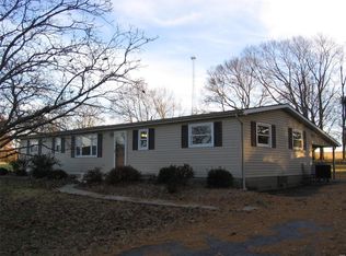 19826 Keyesport Rd, Keyesport, IL 62253