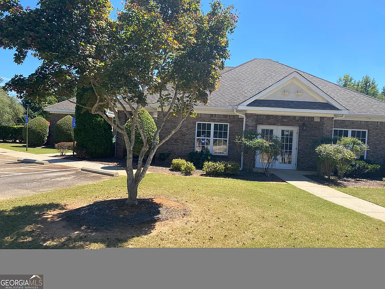8067 Revere Dr — Photo 9