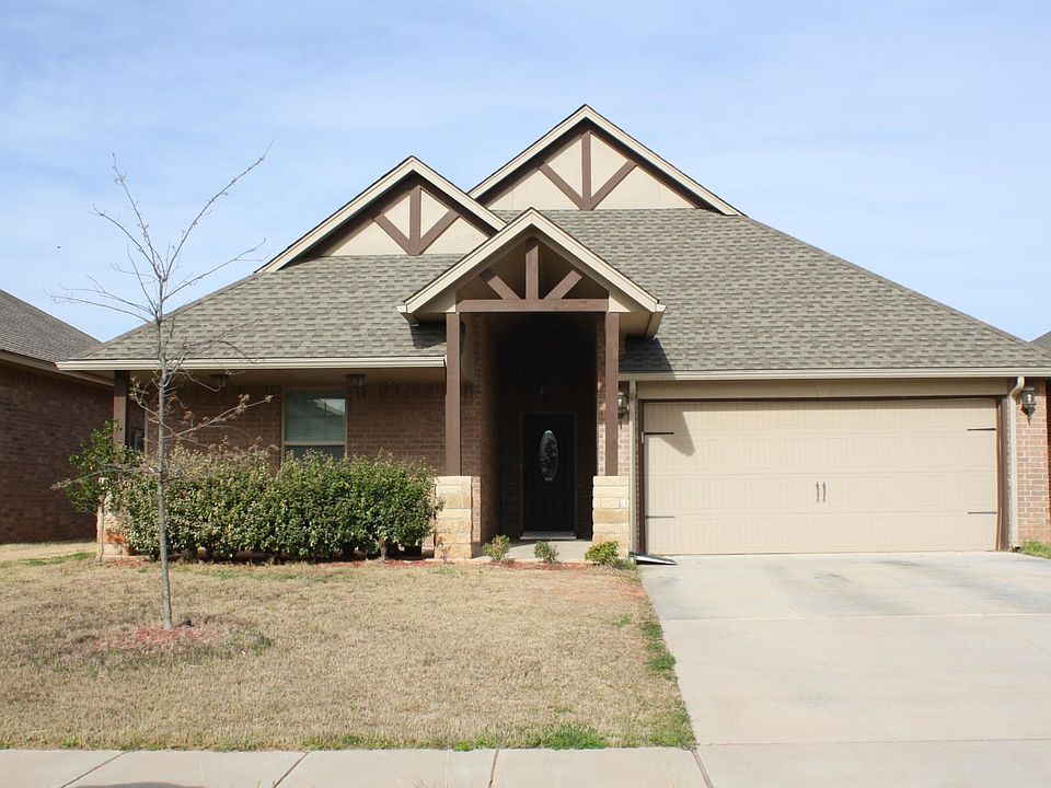 1st image of 2225 SW Oxford Dr