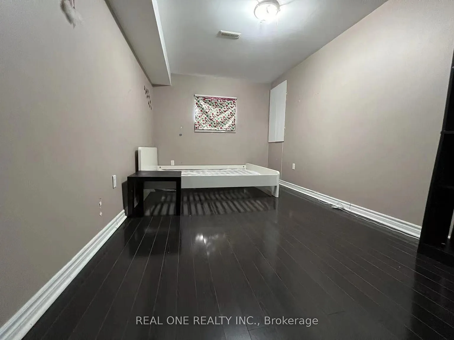 2 bed, $1,600 — Photo 4