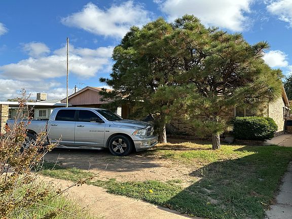 2nd image of 1300 N Gila Dr