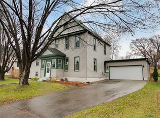 529 7th Ave S, Hopkins, MN 55343