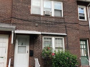 88 Alanson Rd, Bridgeport, CT 06607