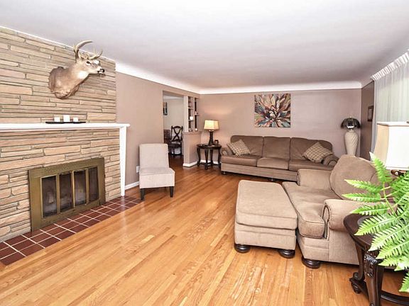 4th image of 2871 Geraldine Dr
