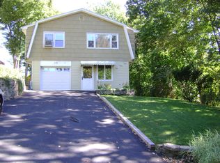 5 Chincopee Ave, Hopatcong, NJ 07843