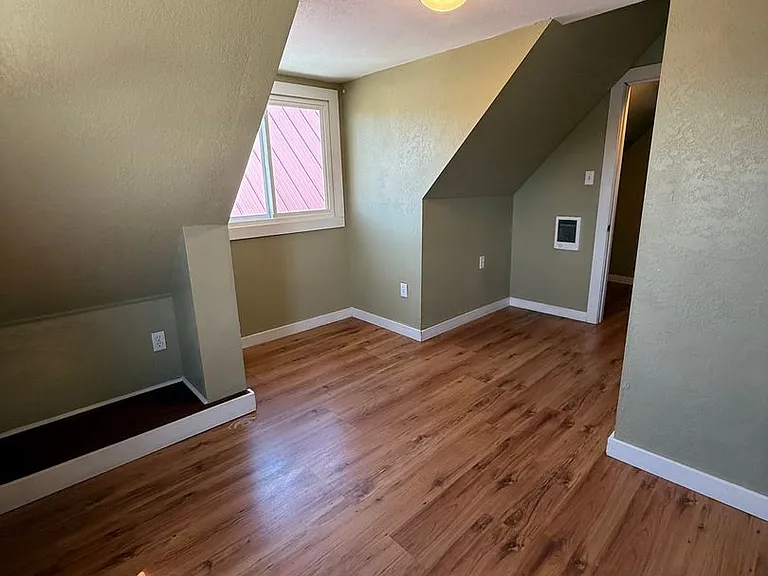 1005 W Park St — Photo 11