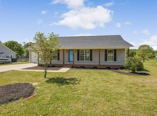 413 Harvester Ct, Boiling Springs, SC 29316