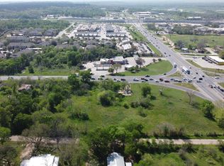 1804 Chestnut St, Bastrop, TX 78602