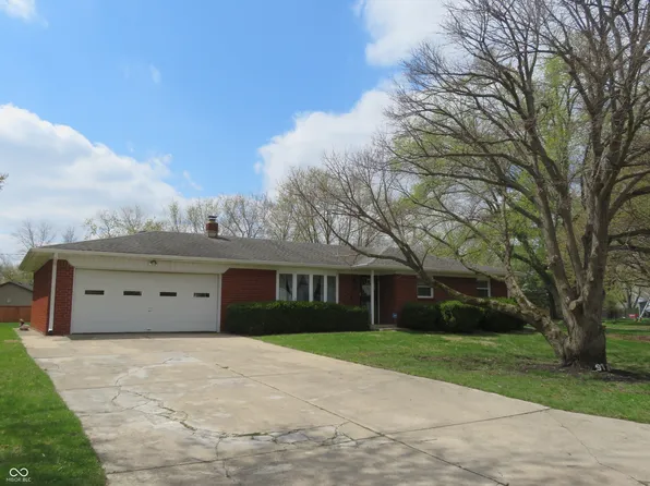 9113 Church Rd, Brownsburg, IN 46112