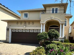 2488 Millstone Dr, Oakville, ON L6M 0H6