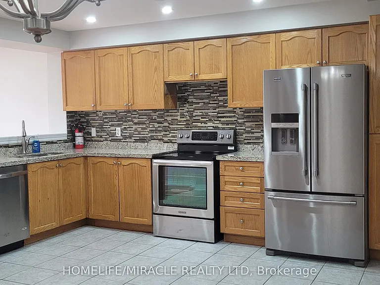 98 Marycroft Ct — Photo 5