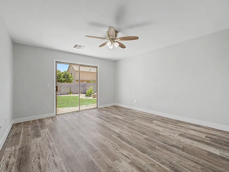 2423 E Winged Foot Dr — Photo 9